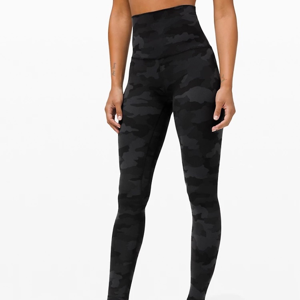 All black Lululemon align high rise pant